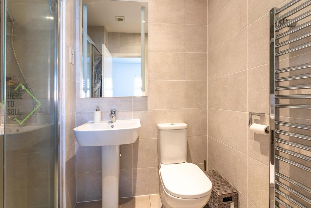 En-Suite (2)