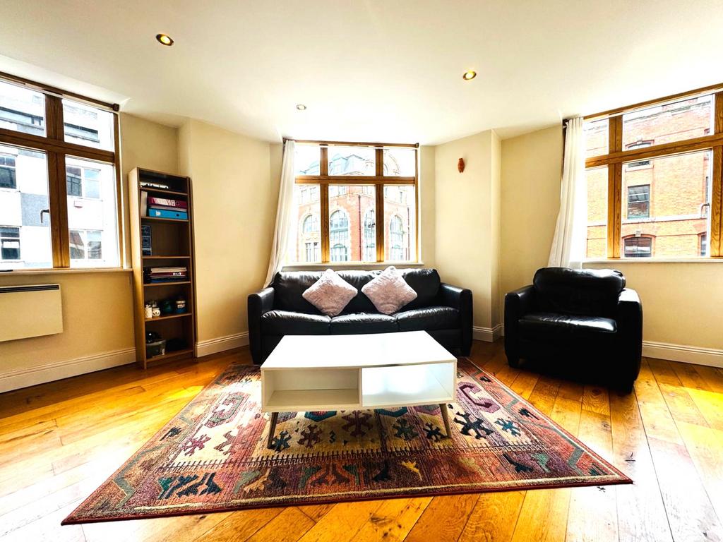 Stylish Corner Apartment in the Heart of the Nort