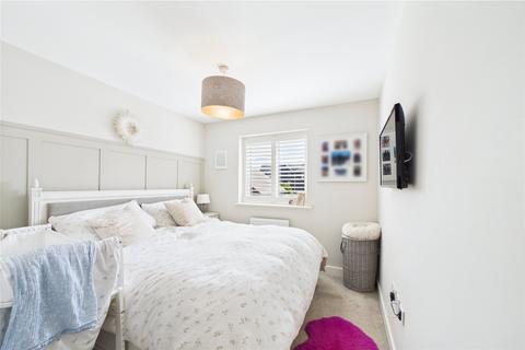 2 Clater Grove, Warfield, Bracknell, RG42 6DW