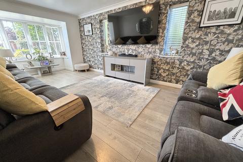 5 bedroom detached house for sale, Fantail Close, Thornton FY5