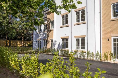 2 bedroom flat for sale, St Leonard’s, Ringwood, BH24 2NR