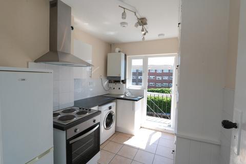 2 bedroom apartment to rent, Portsmouth Road, Surbiton KT6