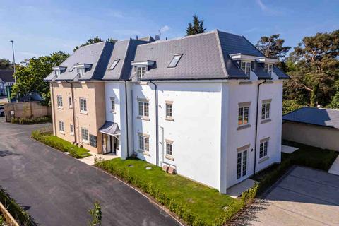 1 bedroom flat for sale, St Leonard’s,, BH24 2NR