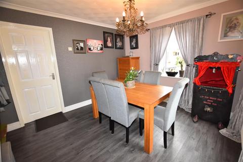 4 bedroom house for sale, Cornish Grove, South Woodham Ferrers