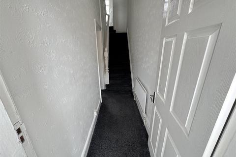 2 bedroom terraced house to rent, Sandringham Road, Hartlepool