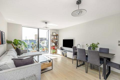 1 bedroom flat for sale, Antoinette Close, Kingston Upon Thames KT1