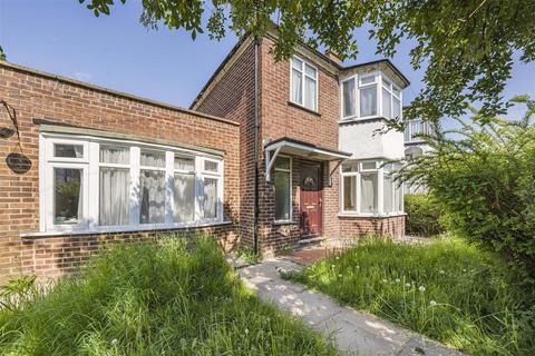 36 Harcourt Road, Windsor, SL4 5LZ