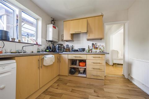 36 Harcourt Road, Windsor, SL4 5LZ