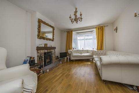 36 Harcourt Road, Windsor, SL4 5LZ