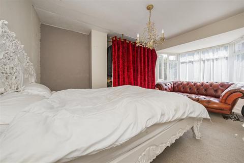 36 Harcourt Road, Windsor, SL4 5LZ