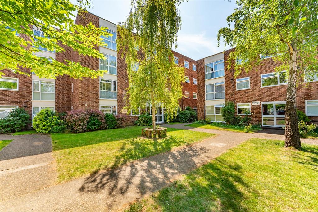 28 Azalea Close.jpg