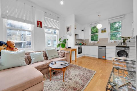 3 bedroom flat to rent, Cathcart Hill, Tufnell Park, London