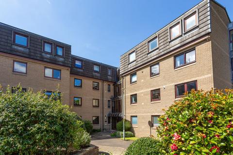 4/5 Belhaven Place, Edinburgh, EH10 5JN