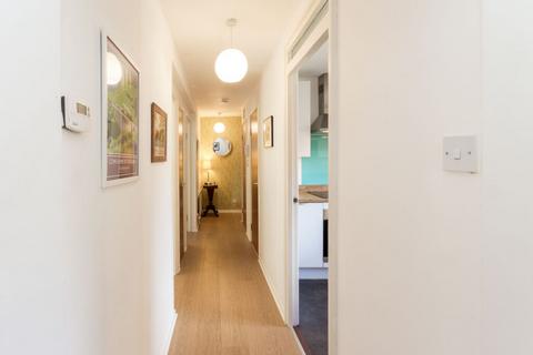 4/5 Belhaven Place, Edinburgh, EH10 5JN