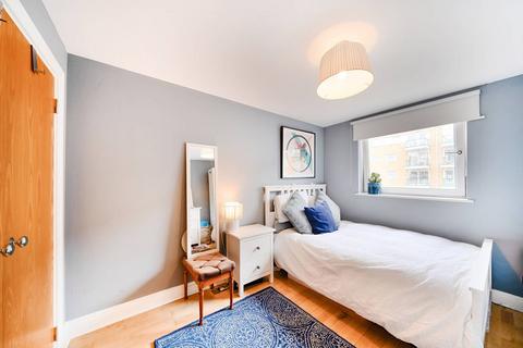 Smugglers Way, Putney, London, SW18