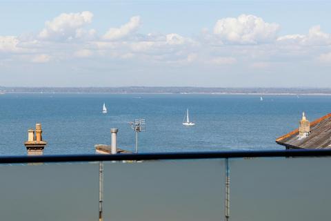 3 bedroom apartment for sale, Cowes, Isle of Wight