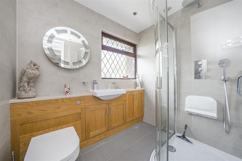 14 Basford Way, Windsor, SL4 4NF