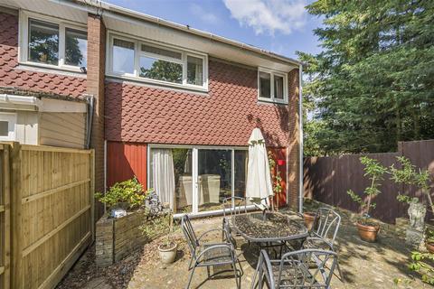 14 Basford Way, Windsor, SL4 4NF