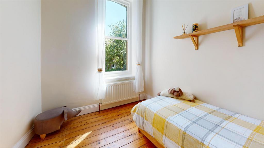 Brooklands-Terrace-Bedroom.jpg