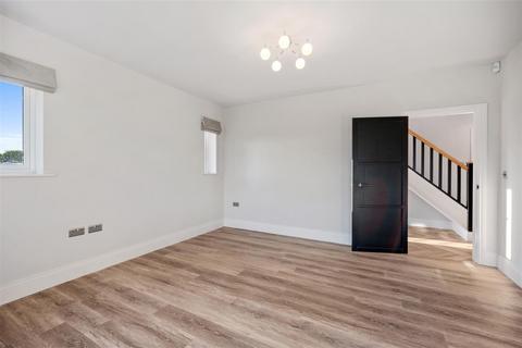 4 bedroom house to rent, Crouchley Lane, Lymm WA13