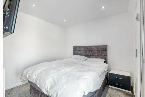 70 High Trees Close, Redditch, B98 7XL