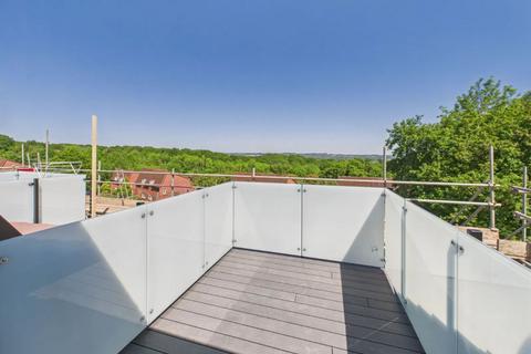 70 High Trees Close, Redditch, B98 7XL