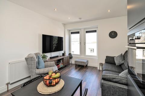 2 bedroom flat for sale, 108d High Street, Musselburgh, EH21 7EA