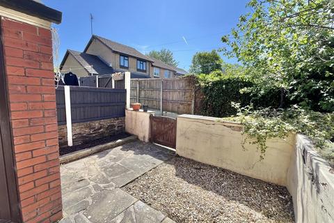 3 bedroom terraced house for sale, Ashton Street, Glossop
