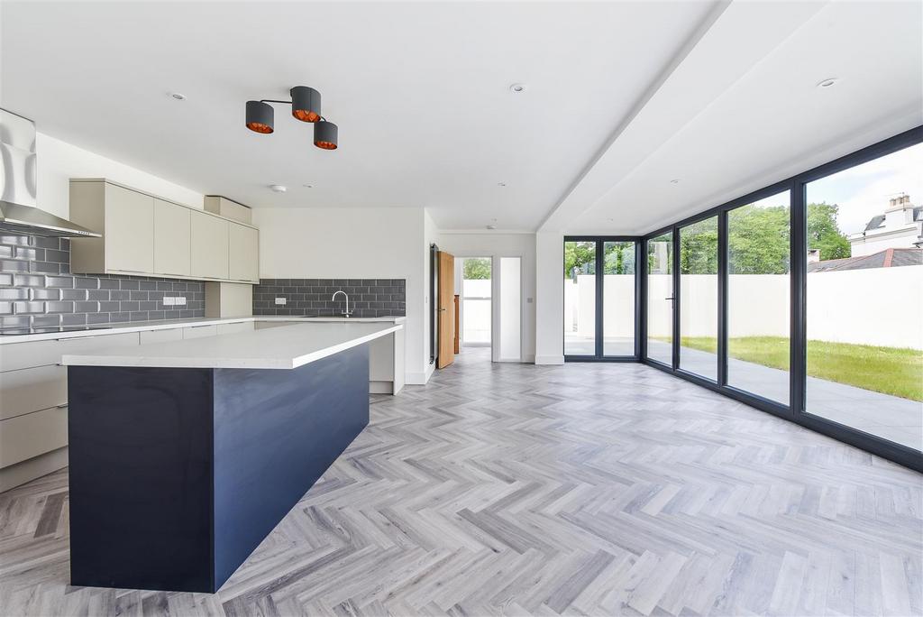 Kitchen / Living Room