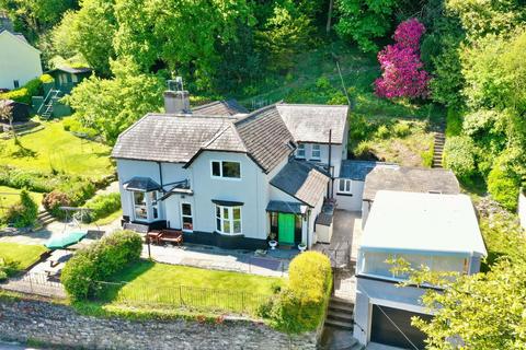 undefined, Trefriw
