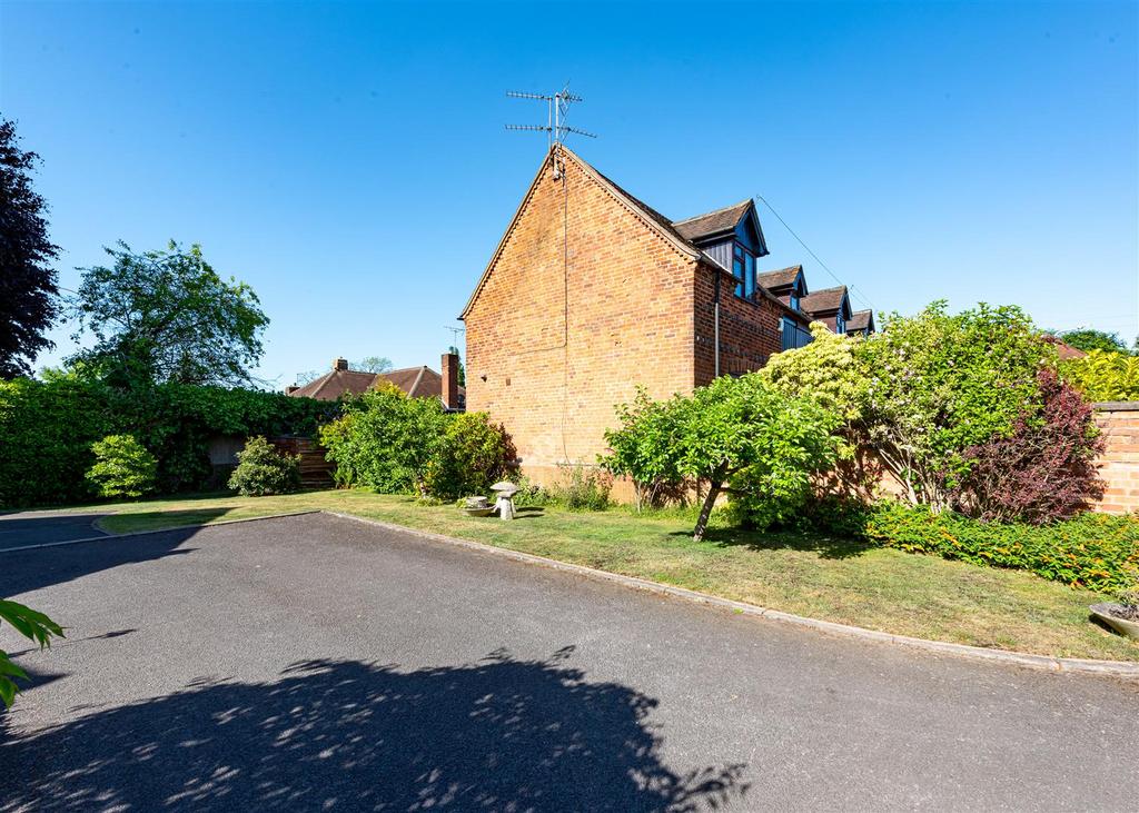 5 Old Farm Meadow-front4.jpg