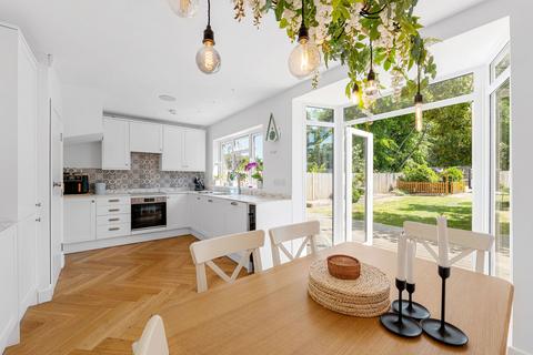 4 bedroom semi-detached house for sale, Station Avenue, West Ewell KT19