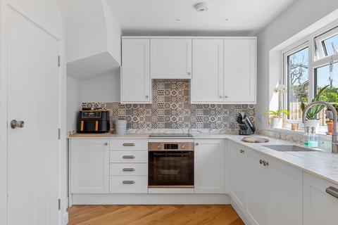 64 Station Avenue, Epsom, KT19 9UG