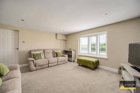 4 bedroom semi-detached house for sale, Lentons Lane, Aldermans Green, Coventry