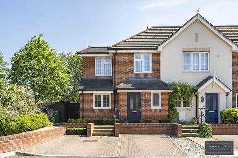 1 Binfield Close, Byfleet, West Byfleet, KT14 7FJ