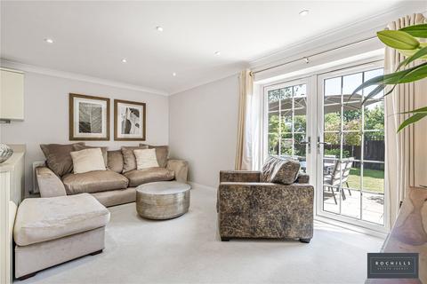 1 Binfield Close, Byfleet, West Byfleet, KT14 7FJ