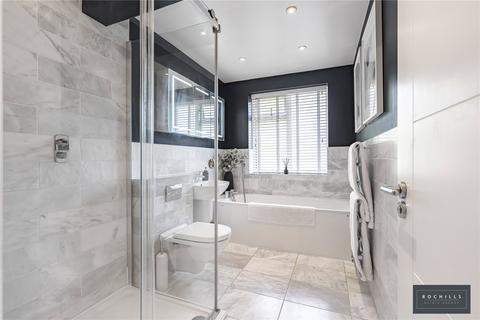 1 Binfield Close, Byfleet, West Byfleet, KT14 7FJ