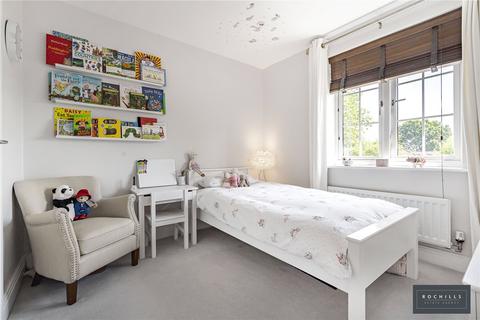 1 Binfield Close, Byfleet, West Byfleet, KT14 7FJ