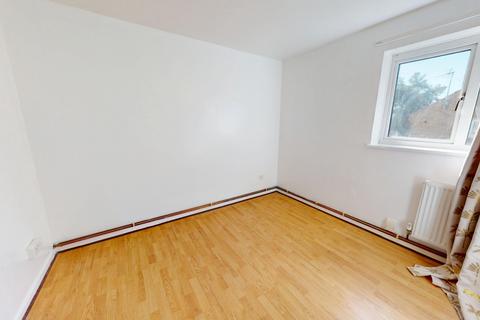 17 Crowthorp Road, Northampton, NN3 5DU
