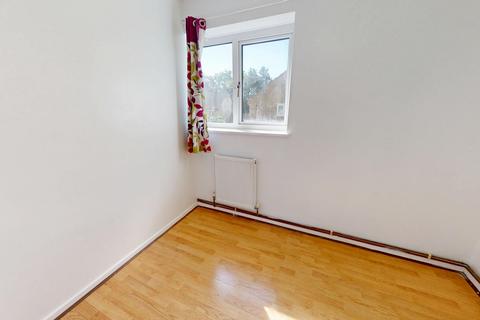17 Crowthorp Road, Northampton, NN3 5DU