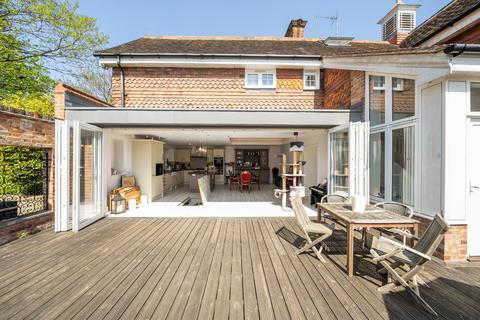 Coach House, The Gorse Manor Park, Chislehurst, BR7 5QD