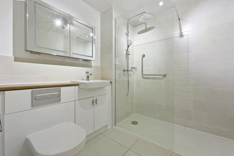 1 bedroom retirement property to rent, 2a Addington Road Sanderstead, South Croydon CR2