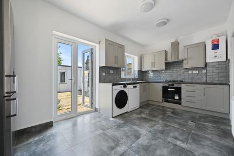 94 Evelyn Grove, Southall, UB1 2BS