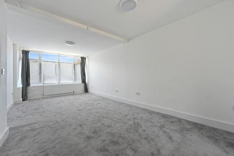 94 Evelyn Grove, Southall, UB1 2BS