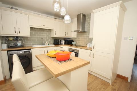 2 bedroom semi-detached house for sale, Rennie Close, Stretford, M32 0ST