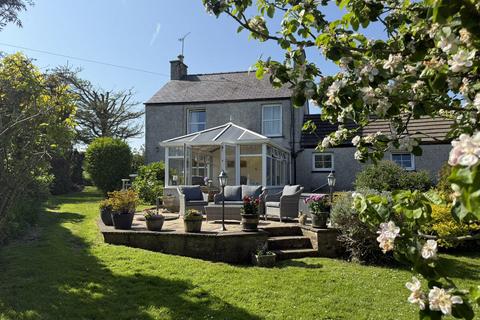 undefined, Llaneilian, Amlwch, Anglesey, LL68