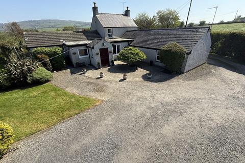 undefined, Llaneilian, Amlwch, Anglesey, LL68