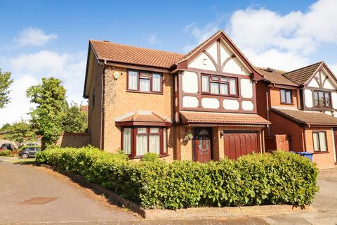 18 Catharine Close, Chafford Hundred, Grays, RM16 6QH