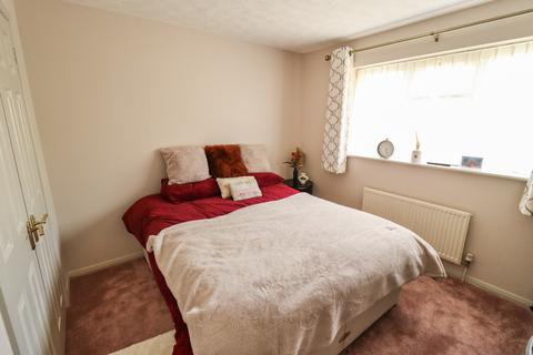 18 Catharine Close, Chafford Hundred, Grays, RM16 6QH