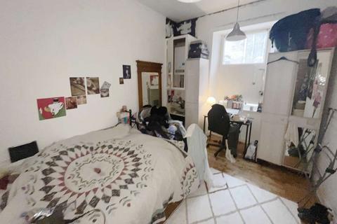 2 bedroom flat for sale, Bell Street, Top Right, Glasgow G1